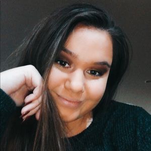 Meet your Posher, Cortney